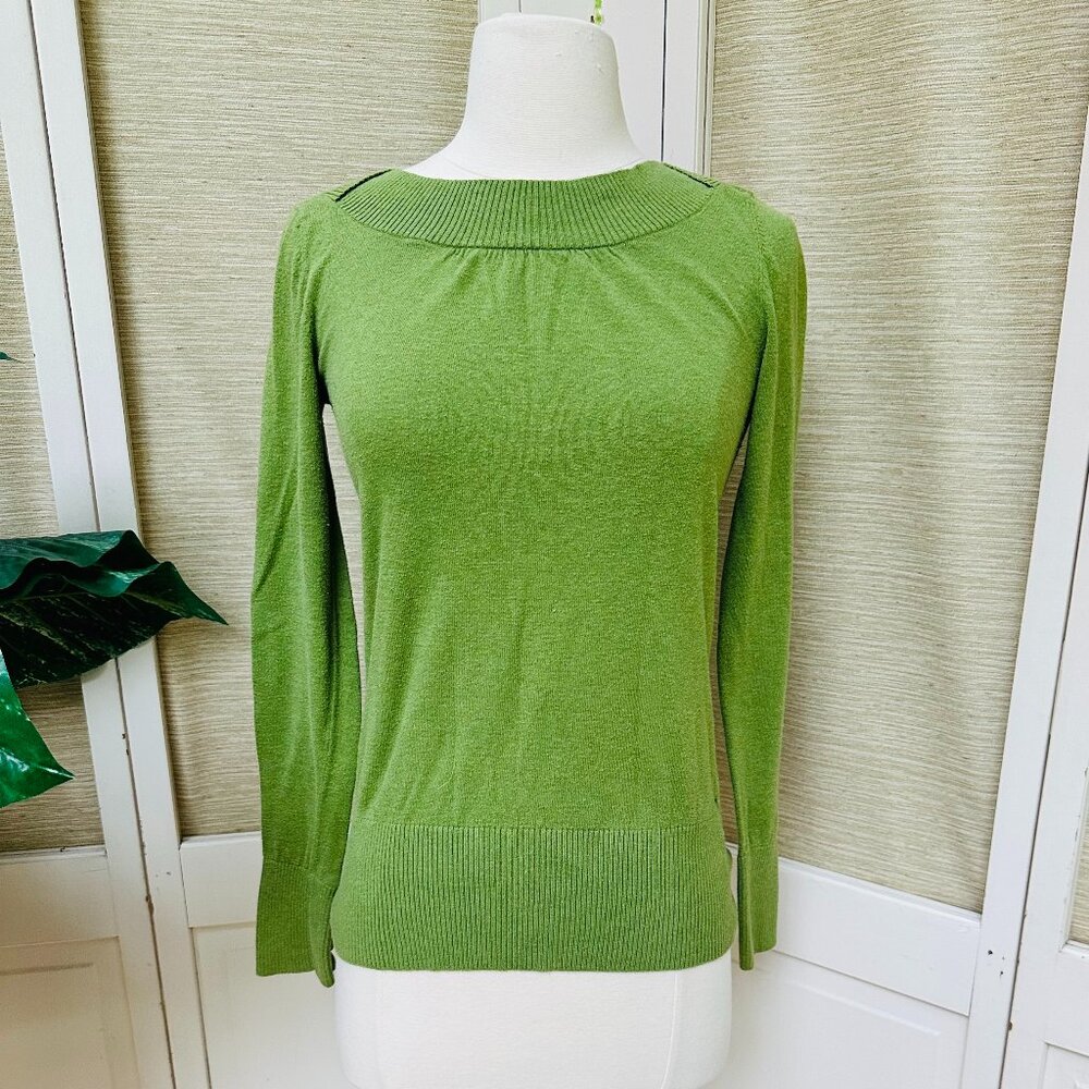 Banana Republic Green Long Sleeved Sweater Light Green Business Casual XS